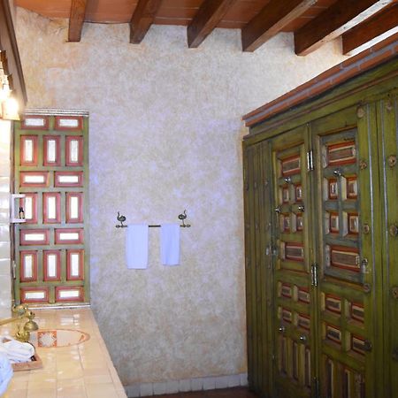 La Joyita Cuernavaca (Adults Only) Ξενοδοχείο Εξωτερικό φωτογραφία